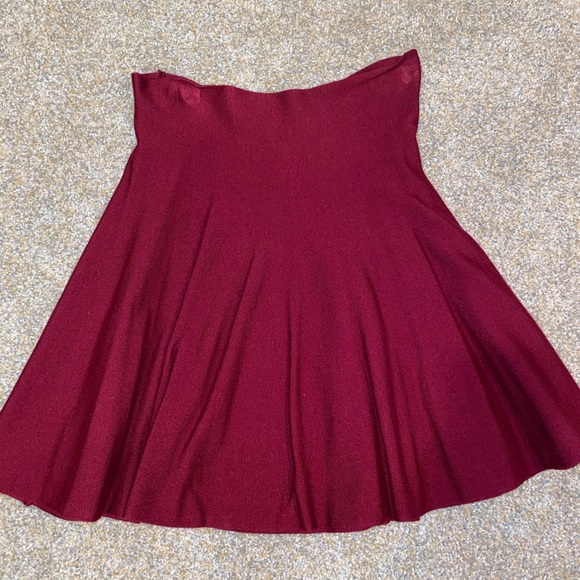 No name brand fit and flare skirt - Picture 2 of 4